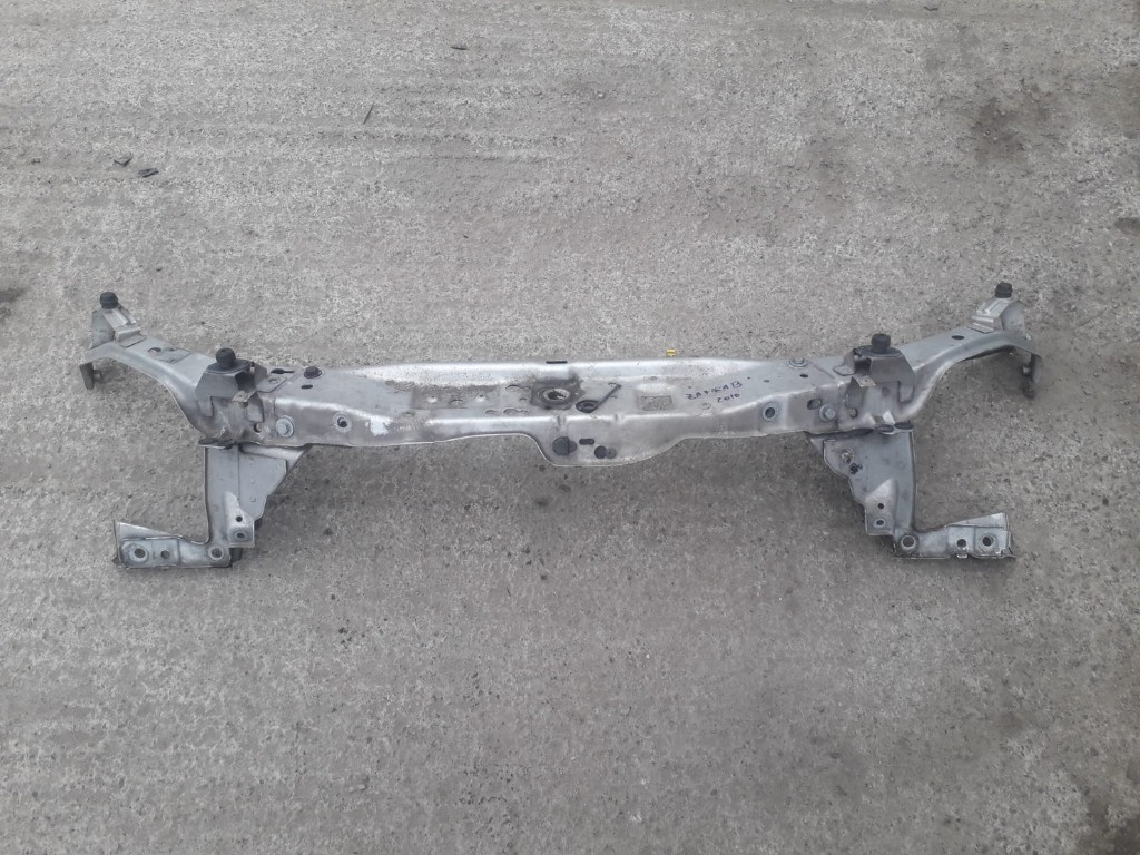 Panou fata calandru trager Opel Zafira B 1.9cdti 2009 2010