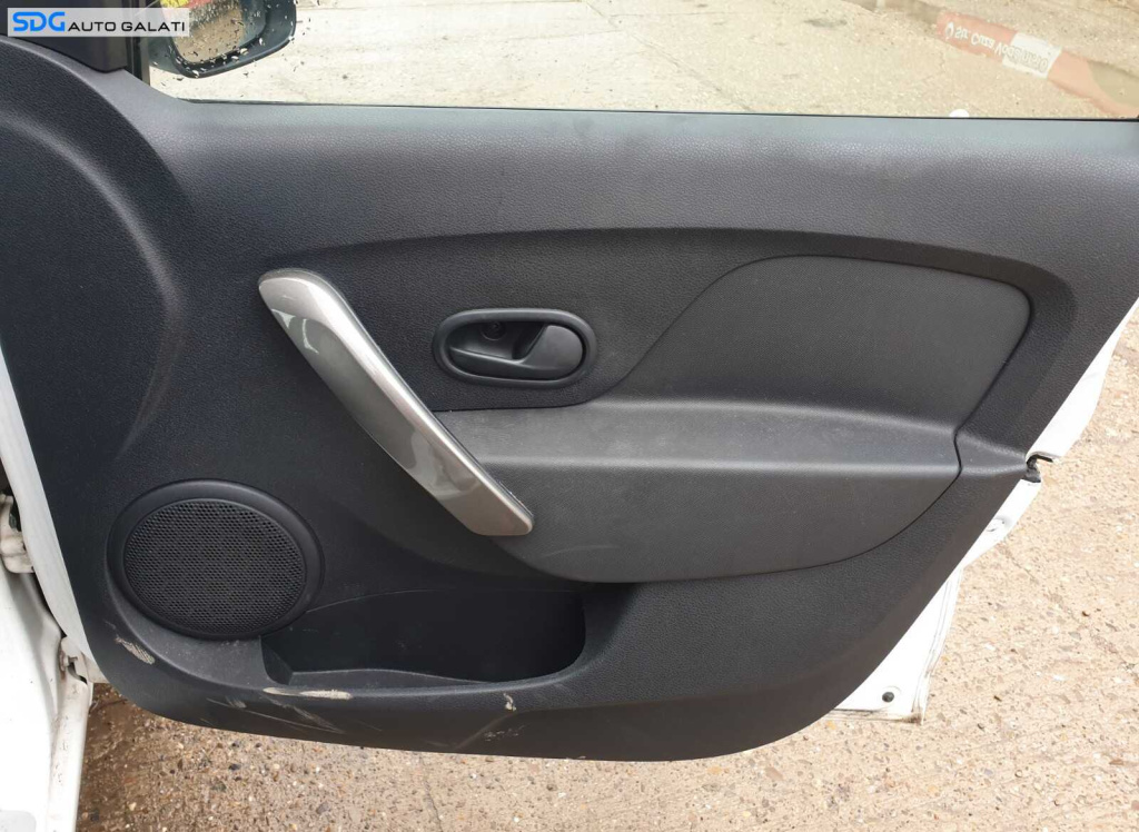 Panou Fata Interior Usa Portiera Dreapta Fata Pasager Dacia Sandero 2 2012 - 2016 Cod ptudfsdgbdl24