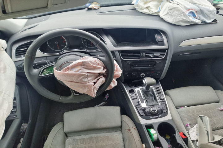 Panou sigurante Audi A4 B8 2013 BREAK 2.