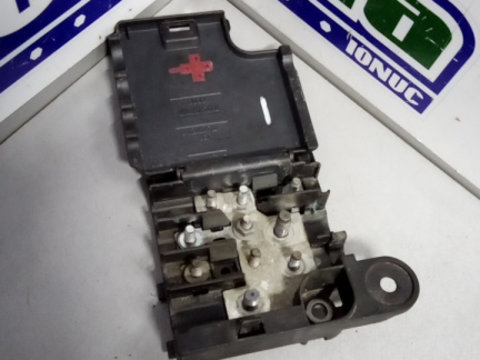 Panou sigurante borna baterie AUDI A4 B8 2009-2015