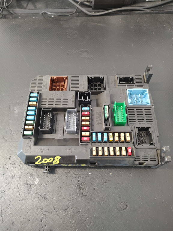 Panou sigurante BSI N03 Peugeot 2008 COD 9819850080 FACTURA SI GARANTIE