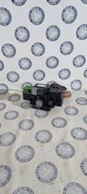 Panou sigurante Mercedes W205 A2229063701