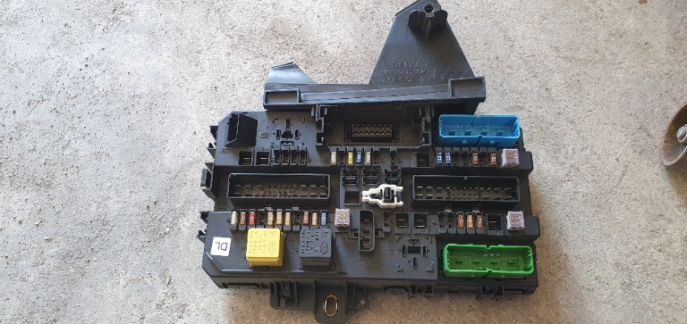 Panou sigurante Opel Astra H 13115937 an 2004-2009