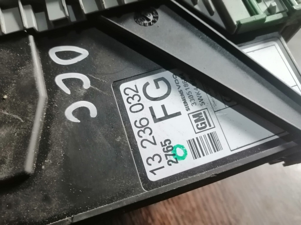 Panou sigurante / relee Opel Corsa C 132