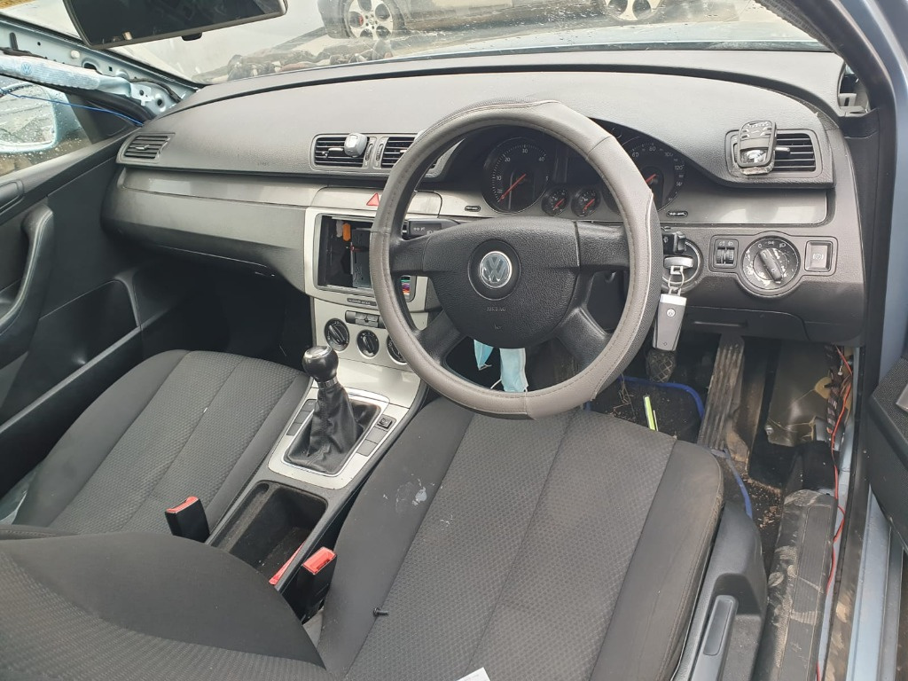Panou sigurante Volkswagen Passat B6 200