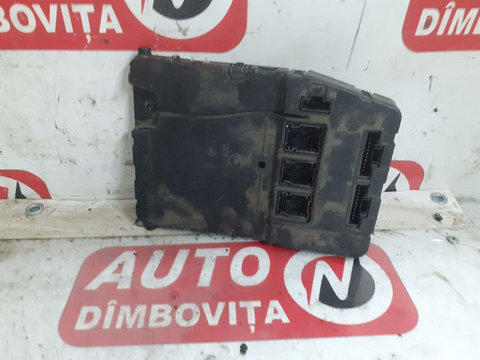 PANOU (TABLOU) SIGURANTE RENAULT MEGANE II 2005 OEM:8200412548.