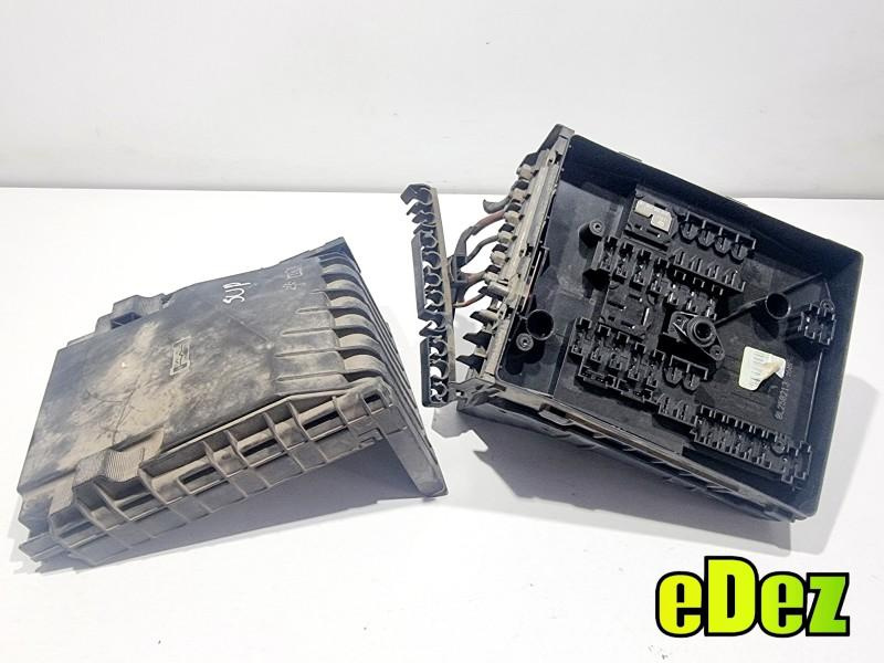 Panou / tablou sigurante Volkswagen Passat B6 3C (2005-2010) 2.0 tdi CBBB 3C0971249