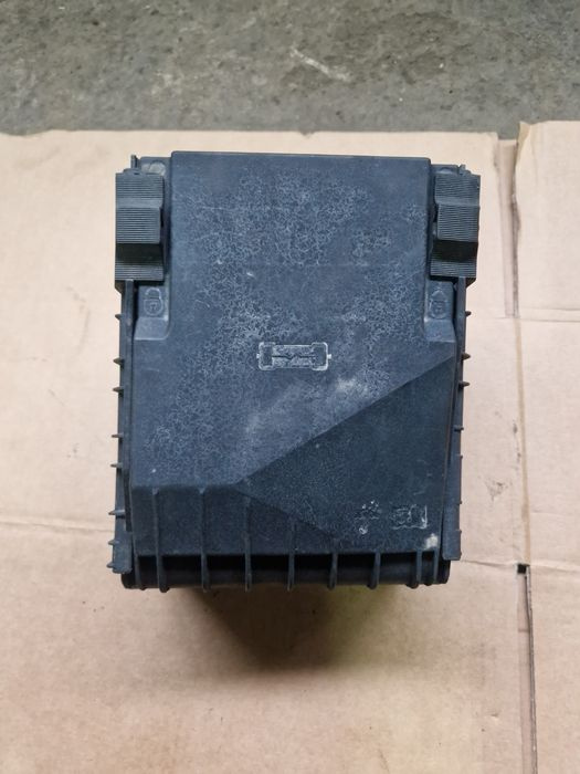 Panou tablou sigurante Volkswagen SEAT SKODA Audi A3 8P 1K0937125D
