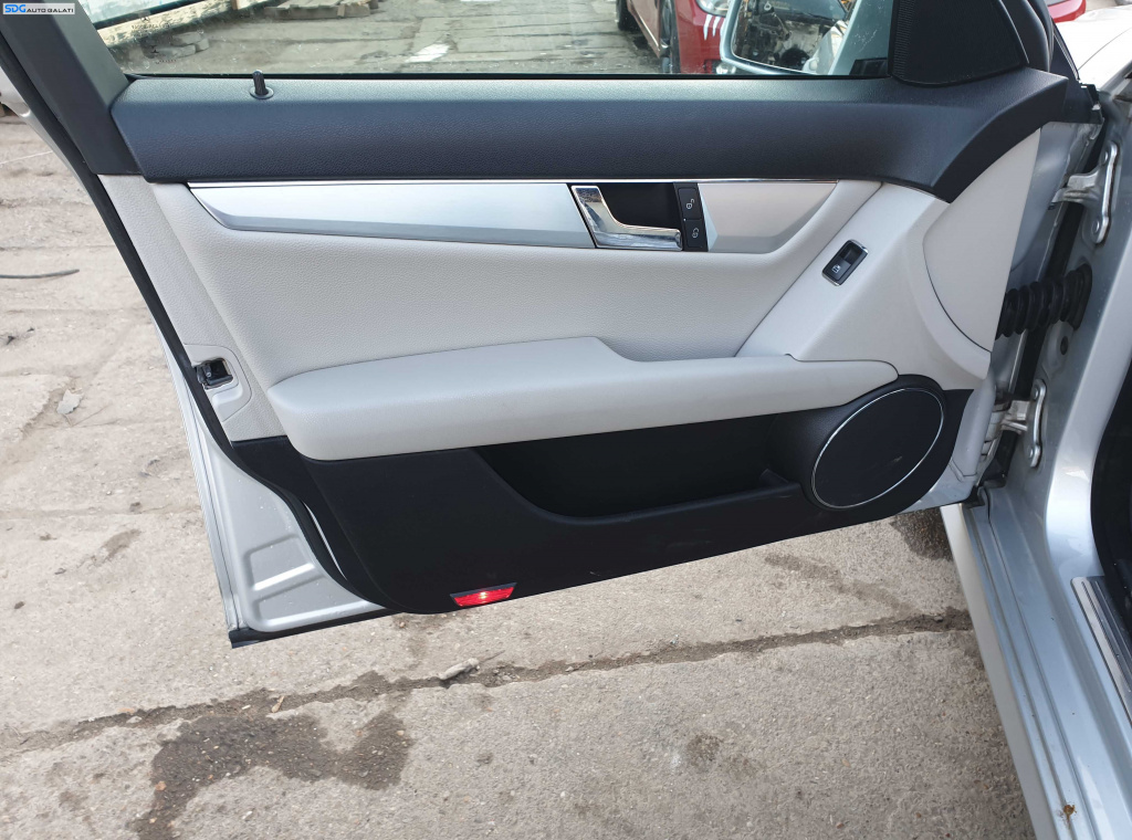 Panou Tapiterie Fata Interior Usa Portiera Stanga Fata Mercedes Clasa C Class W204 2007 - 2014 [K1565]