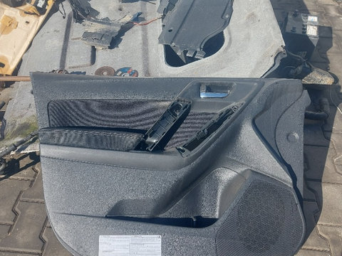 Panou usa interior stanga / dreapta fata Subaru Forester an 2015