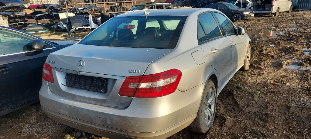 Parasolare Mercedes E-Class W212 2010 be