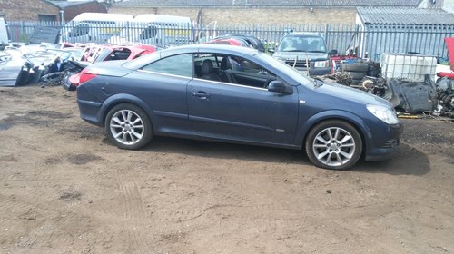 Parasolare Opel Astra H 2008 TwinTop (Ca
