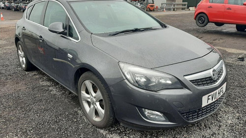 Parasolare Opel Astra J 2011 Hatchback 2