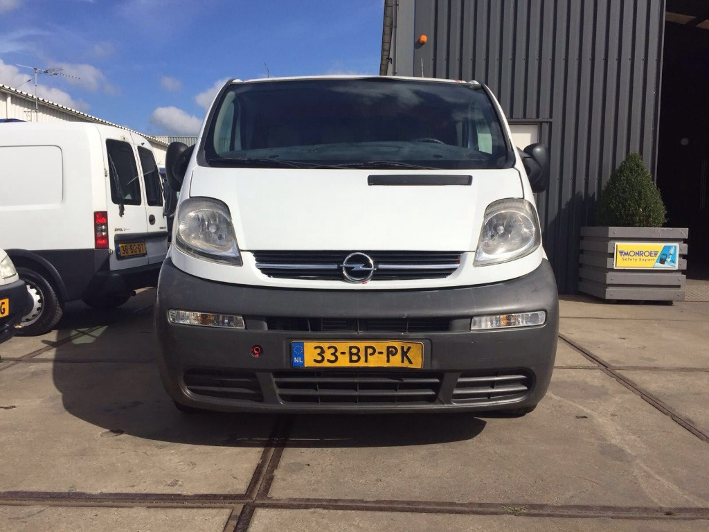 Parasolare Opel Vivaro 2006 duba 1.9 dci
