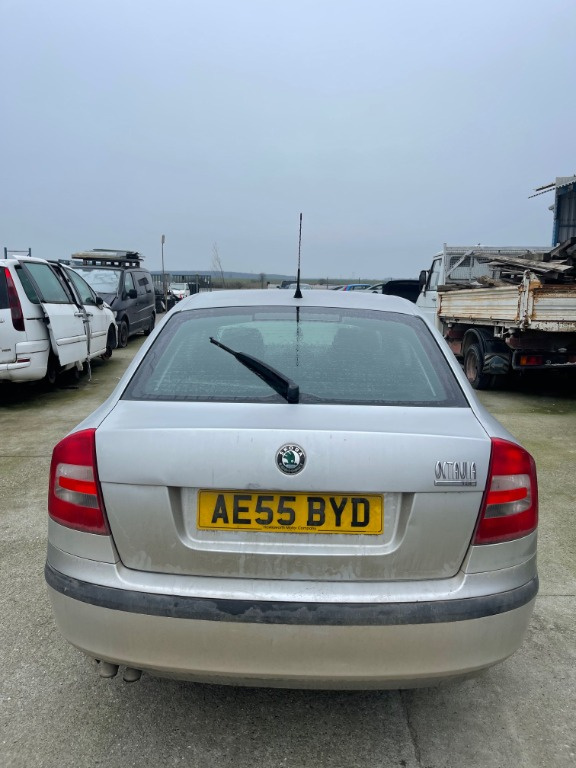 Parasolare Skoda Octavia 2 2005 HATCHBAC