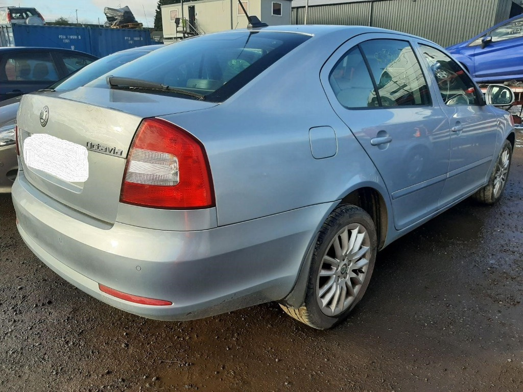 Parasolare Skoda Octavia 2 2009 BERLINA 