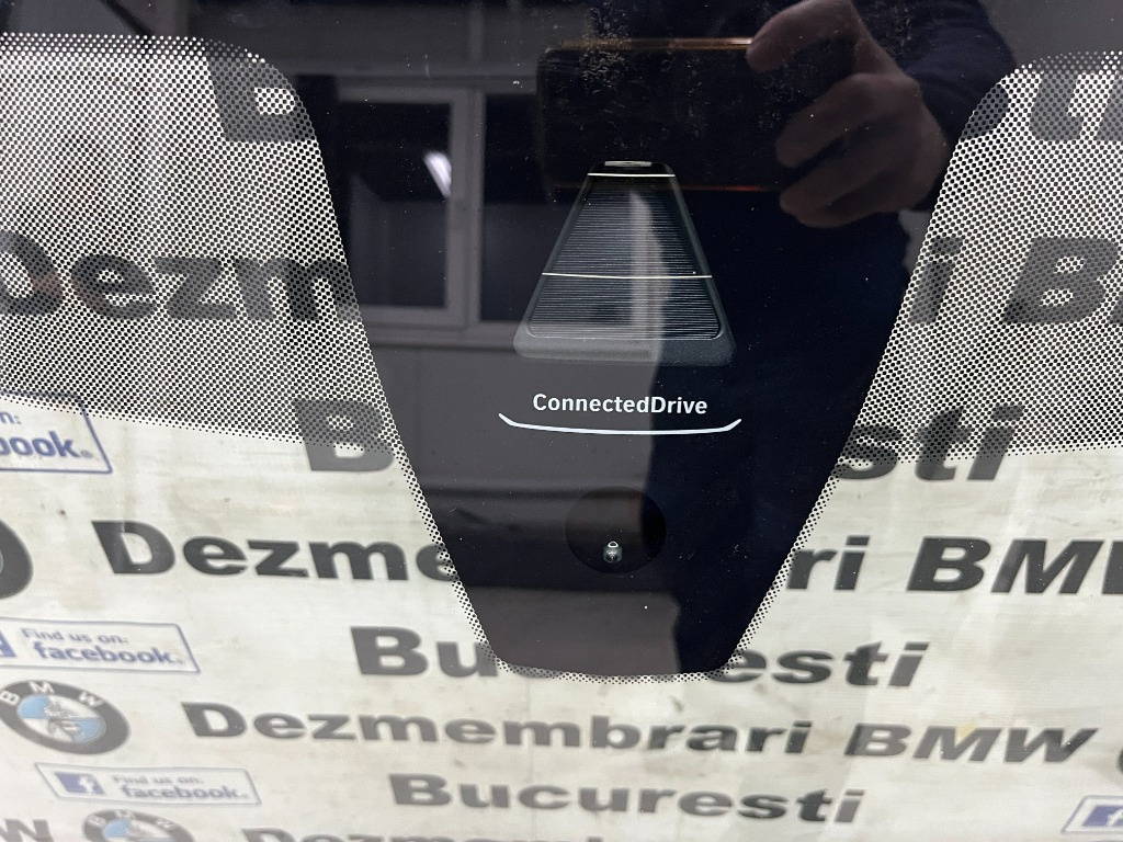 Parbriz original cu HUD si ConnectedDriv