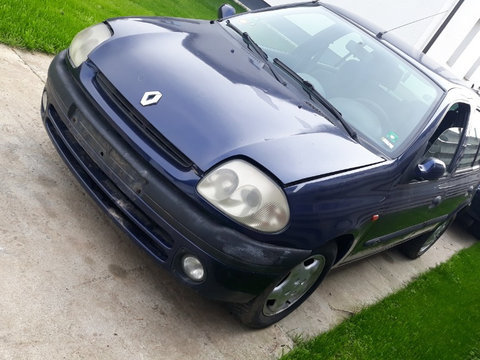 Parbriz Renault Clio 1
