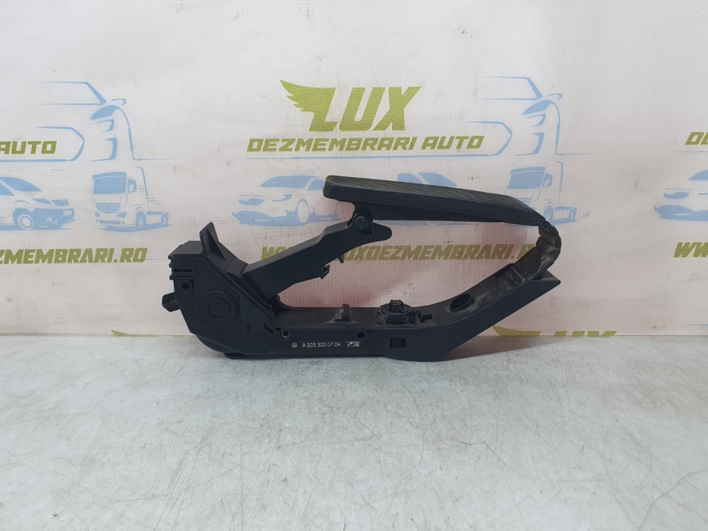 Pedala acceleratie a2033000704 Mercedes-Benz C-Cla