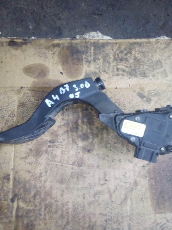 PEDALA ACCELERATIE AUDI A4 B7 , COD 8E1723523G