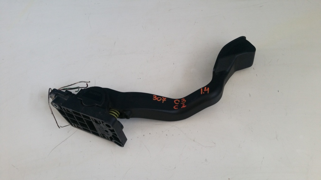 Pedala acceleratie Citroen C3, Peugeot 307 1.4 benzina Cod 0280752251