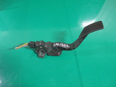 PEDALA ACCELERATIE COD 04891586AB DODGE CALIBER 2.