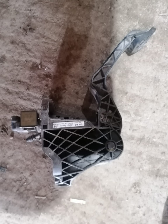 Pedala acceleratie cu cilindru ambreiaj vw passat b6 3c2721059ac, 3c0927810a, 3c0721388f