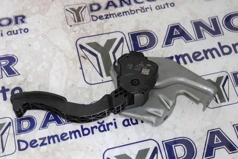 PEDALA ACCELERATIE DACIA SANDERO 1.0 TCE / AN : 2021 - COD 180100912R