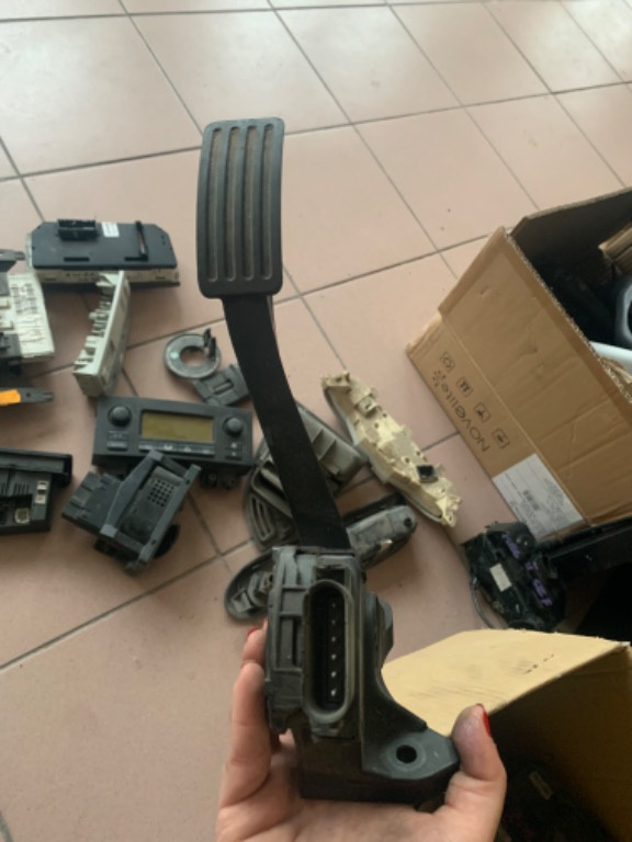 Pedala acceleratie Ford Transit 2.4 cod 6c119f836cc