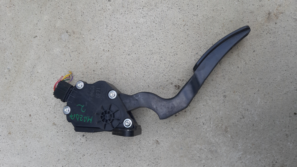 Pedala acceleratie Mazda 2 K42388910