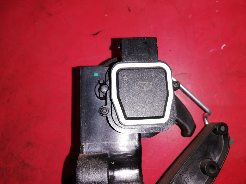 Pedala acceleratie Mercedes A Class W169
