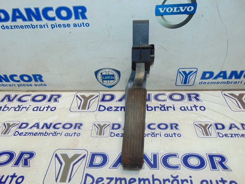PEDALA ACCELERATIE MERCEDES E 280 CDI / E 300 CDI / E 320 CDI W211 AN 2005/2009 COD A2113000904