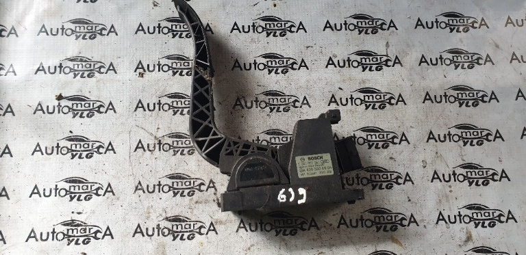 Pedala acceleratie Mercedes Vito W639 A6393000604