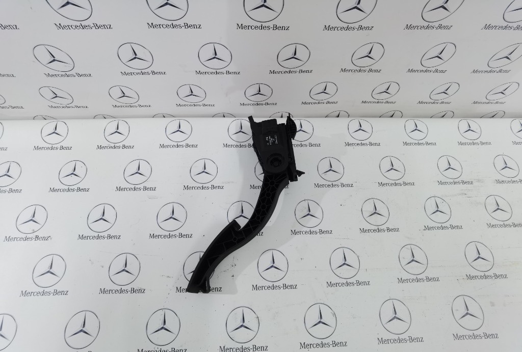 Pedala acceleratie mercedes w246 A2463001404