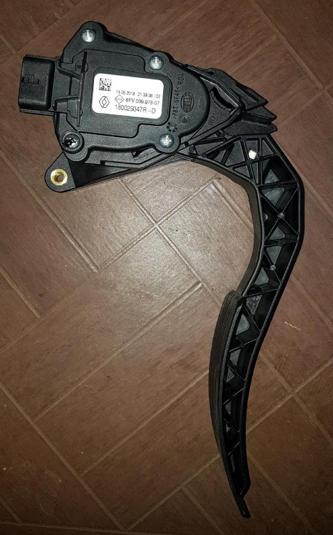 Pedala acceleratie Renault Clio 4