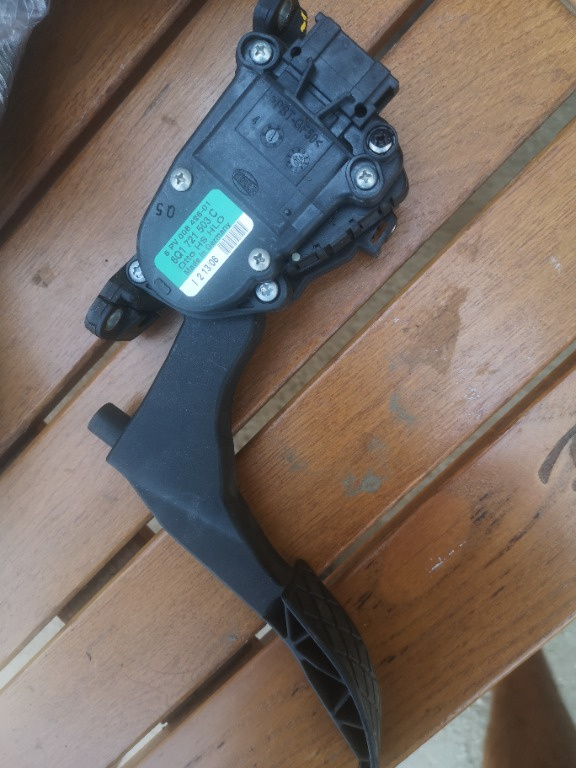 Pedala acceleratie Skoda vw 6Q1721503C