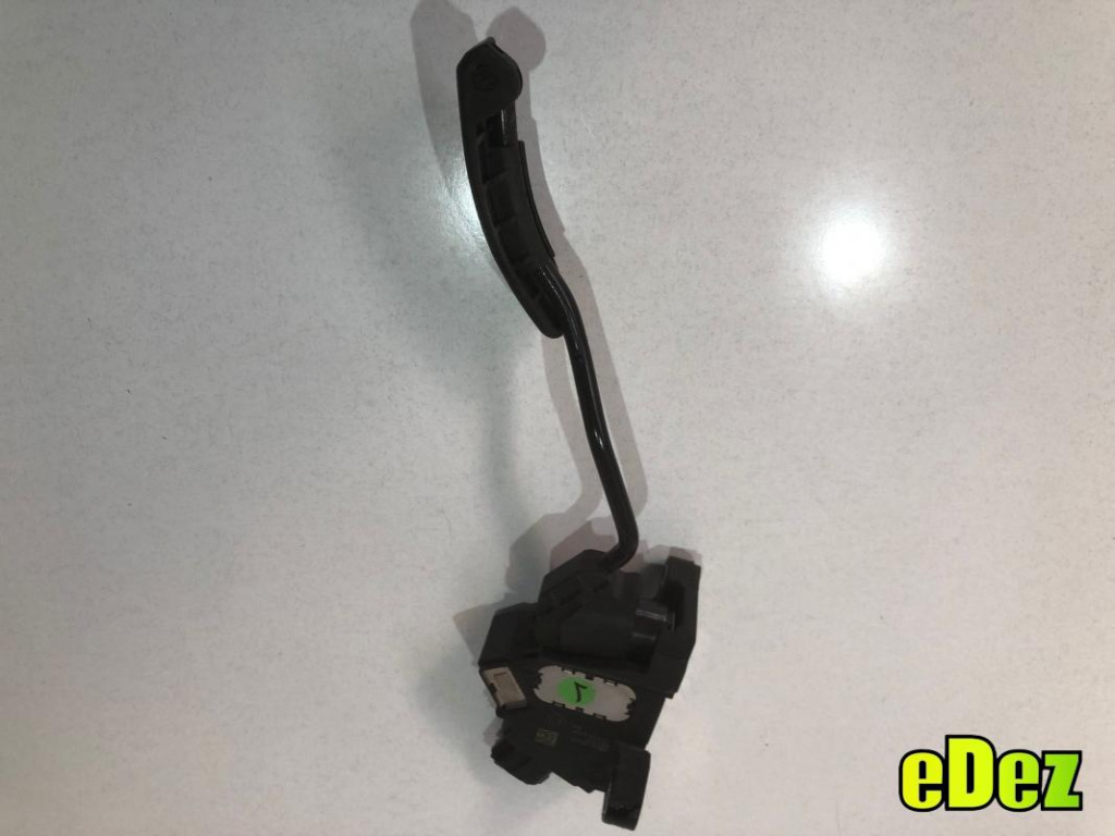 Pedala acceleratie Toyota Avensis (2009-
