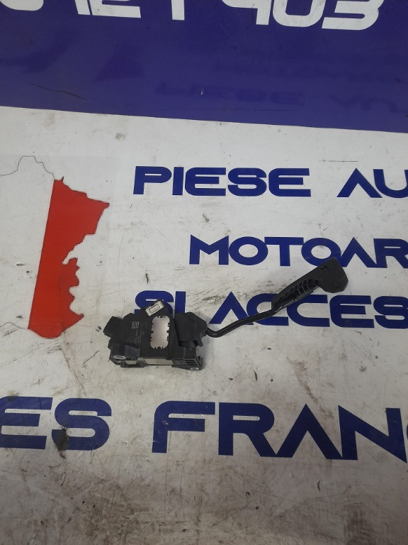 Pedala acceleratie Toyota Avensis T27 2.0 diesel 78110-02150