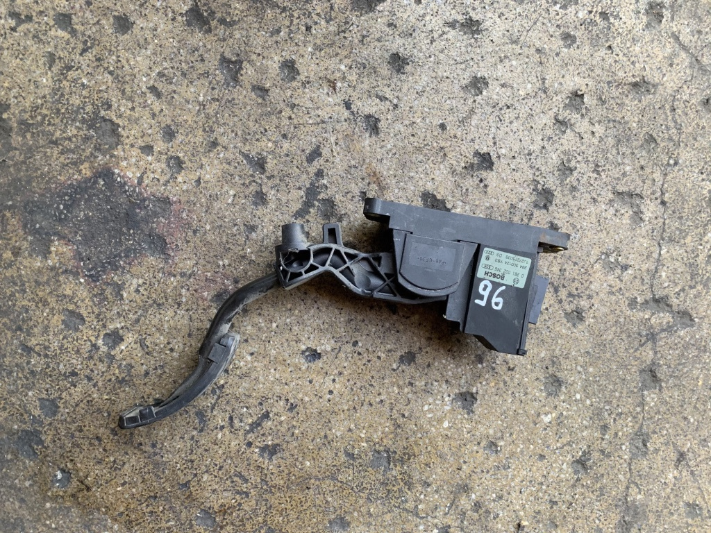 Pedala acceleratie Volkswagen Bora [1998 - 2005] S