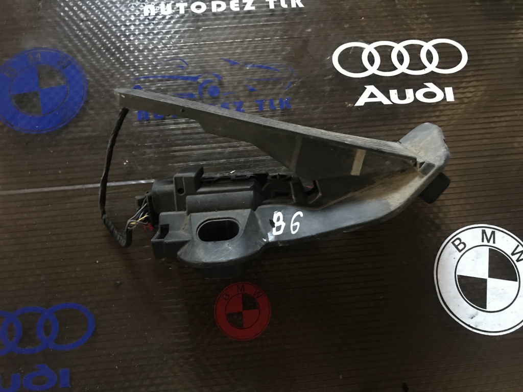 Pedala acceleratie VW Passat B6 1K2 721 503 M