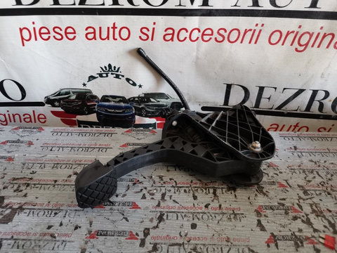 Pedala ambreiaj cu pompa originala VW Beetle Cabrio cod piesa : 1K1721059FF