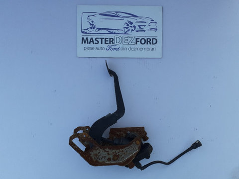 Pedala ambreiaj Ford Fiesta mk6 1.6 tdci