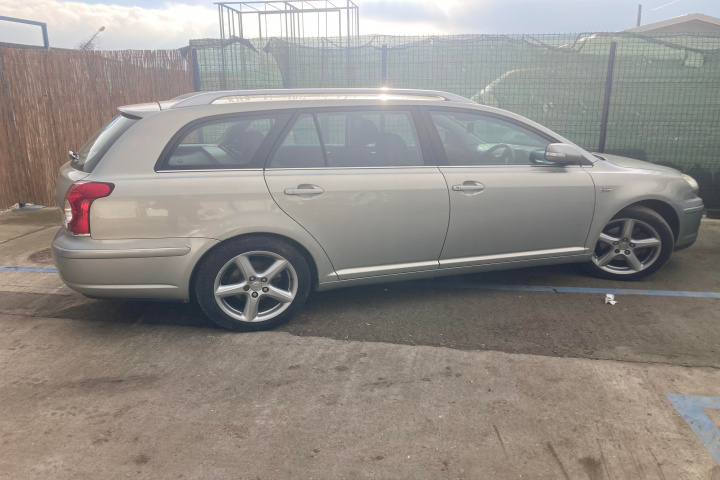 Pedala ambreiaj Toyota Avensis 2 T25 [fa