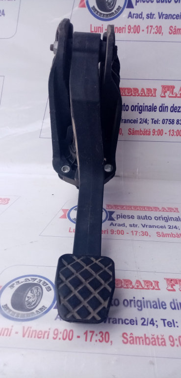 Pedala ambreiaj VwGolf5 plus cod1k1721059