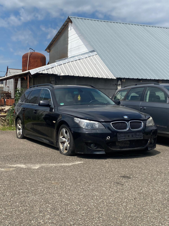 Perie exterior geam usa spate dreapta BMW Seria 5 E60/E61 [2003 - 2007] Touring wagon 530d AT (231 hp) M57 M57N