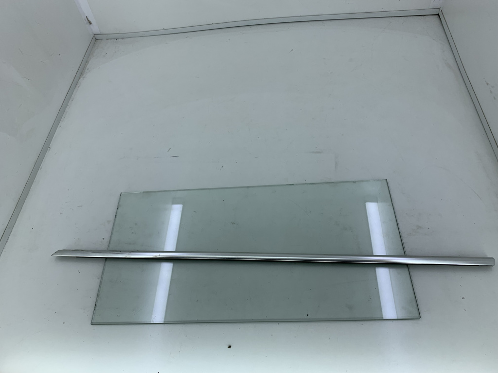 Perie geam usa stanga fata BMW SERIA 5 F10 N47D20C EUR06 2010-2016 DezP: 27405