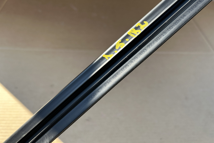 Perie interior geam spate dreapta 5E5839