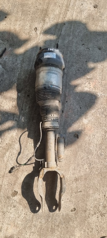 Perna aer stanga fata Mercedes ML W166 cod A166320