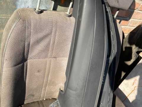 Pernute laterala bancheta spate Vw Passat B8 sedan limuzina 2015-