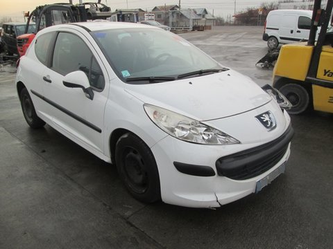 PEUGEOT 207 COUPE 1.4HDI